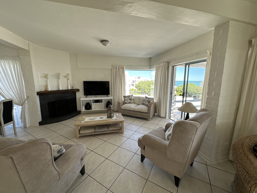 4 Bedroom Property for Sale in Paradise Beach Western Cape